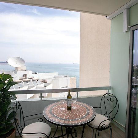 Palmove Luxurious Beachfront Apt 拉纳卡 外观 照片